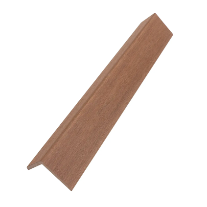 Ángulo Wall Cladding Merbau Tekno-Step