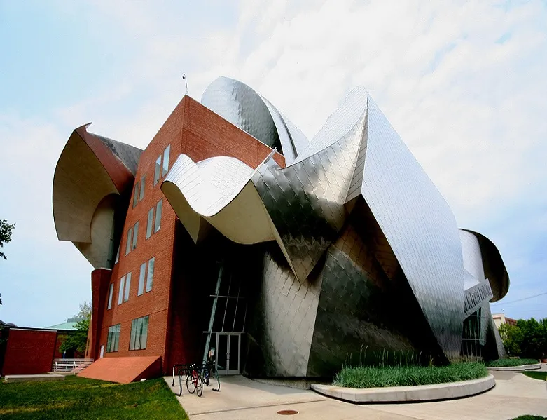 Edificio Peter B. Lewis: Diseño e innovación