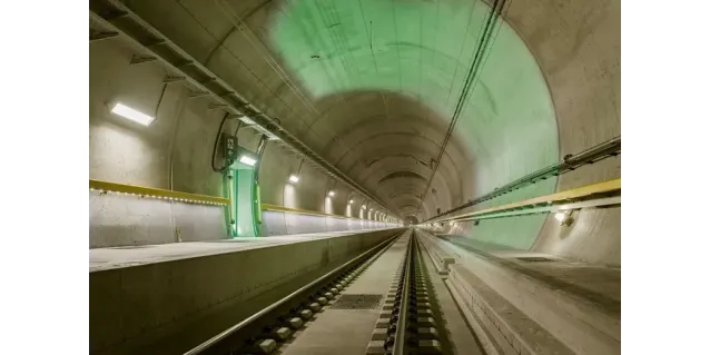 El túnel de tren más largo del mundo