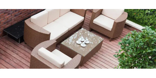 Diferencias entre deck sintético residencial y comercial