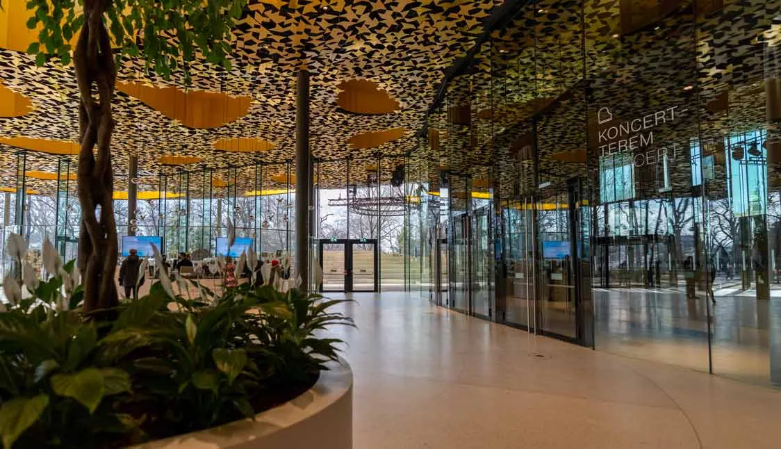Casa de la Música Húngara: Equilibrio entre la arquitectura y la naturaleza￼