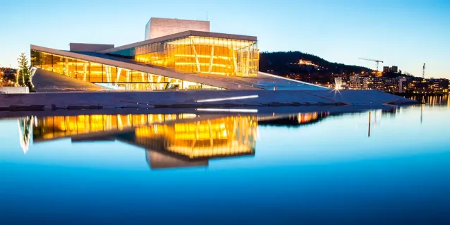 Casa de la Ópera de Oslo: Un témpano de hielo que conecta la tierra y el mar de Noruega