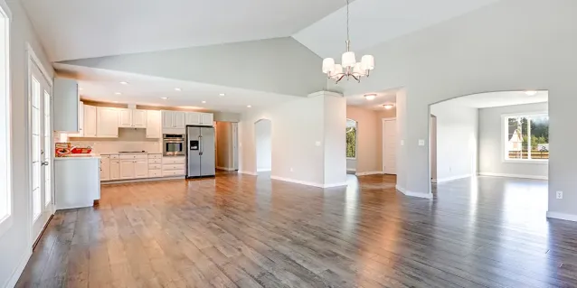 ¿Son los pisos laminados más duraderos que los pisos de madera natural?