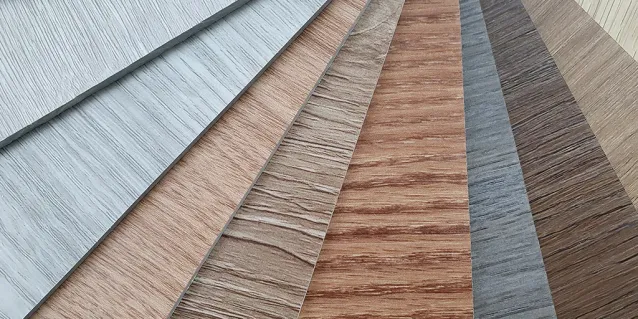 ¿Qué es un panel de PVC para interiores y cómo se utiliza en la construcción?